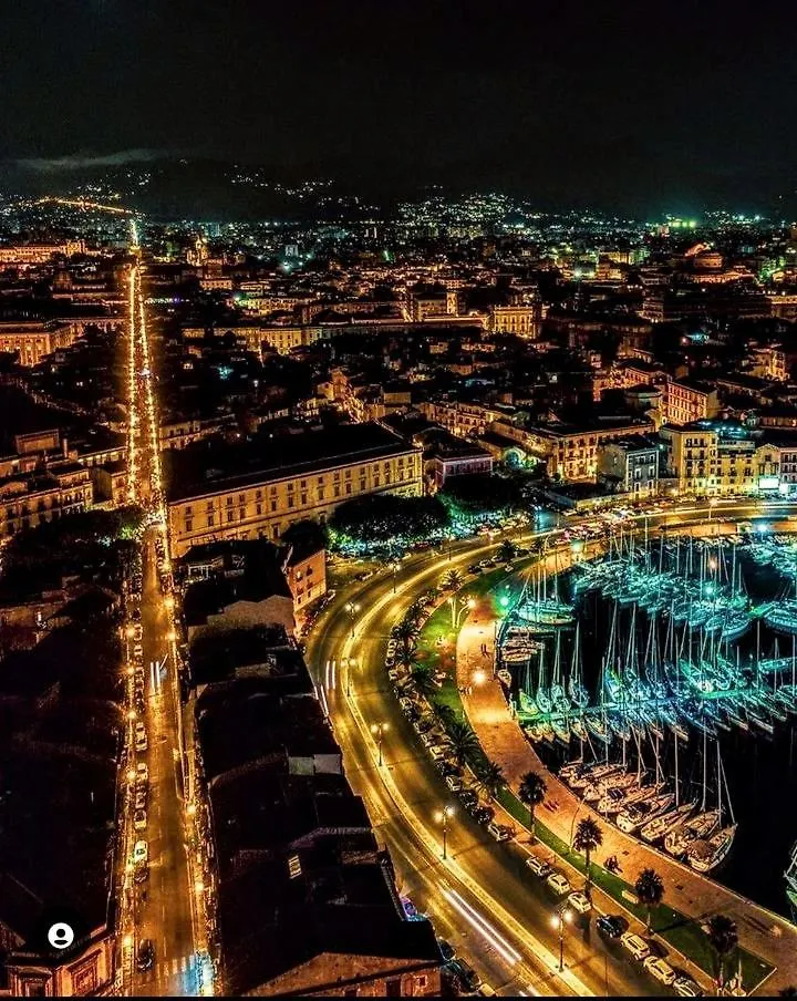 Caminneci Palace & Rooms Palermo 0*,  Italy