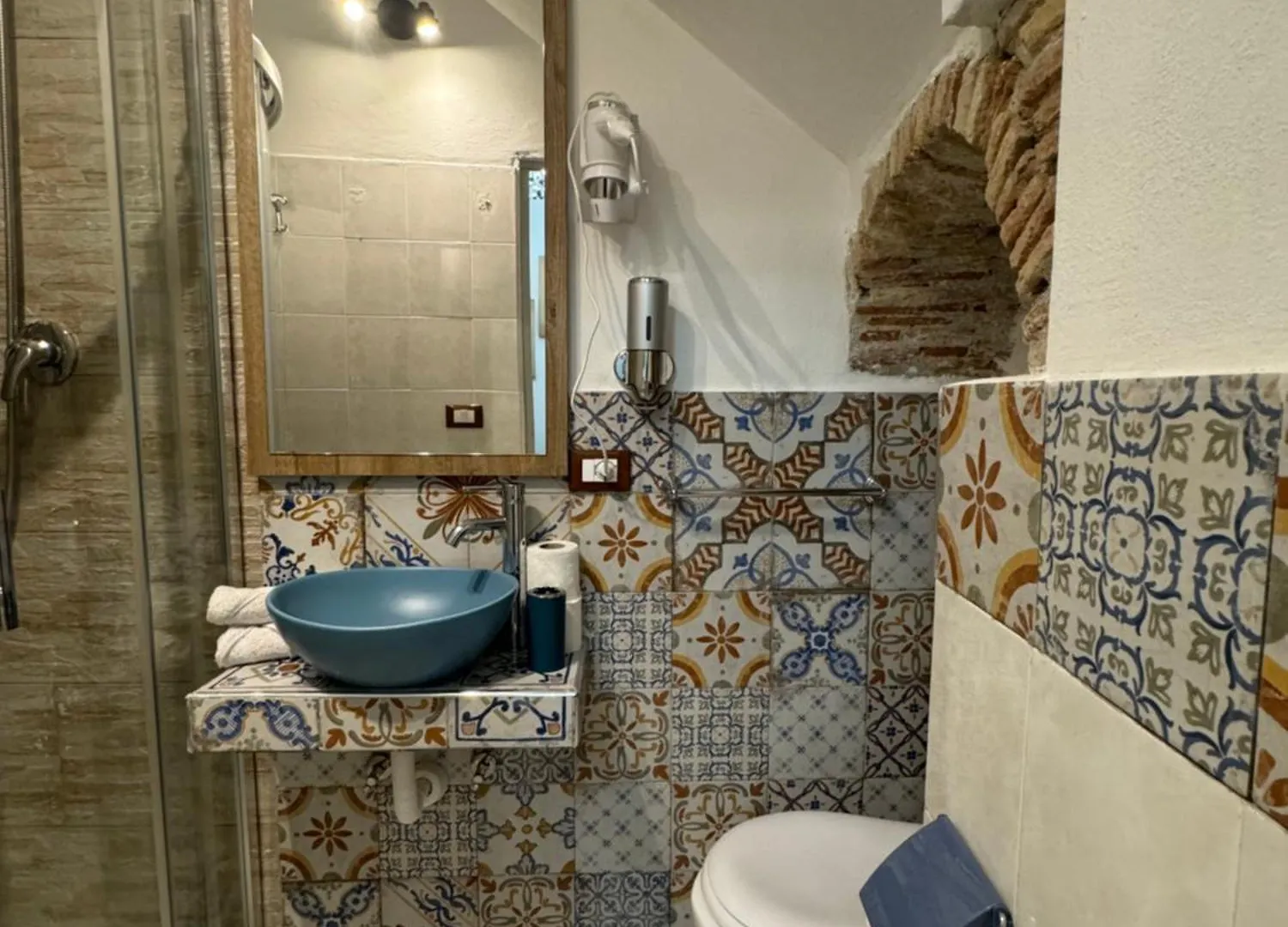 Caminneci Palace & Rooms Palermo Italy