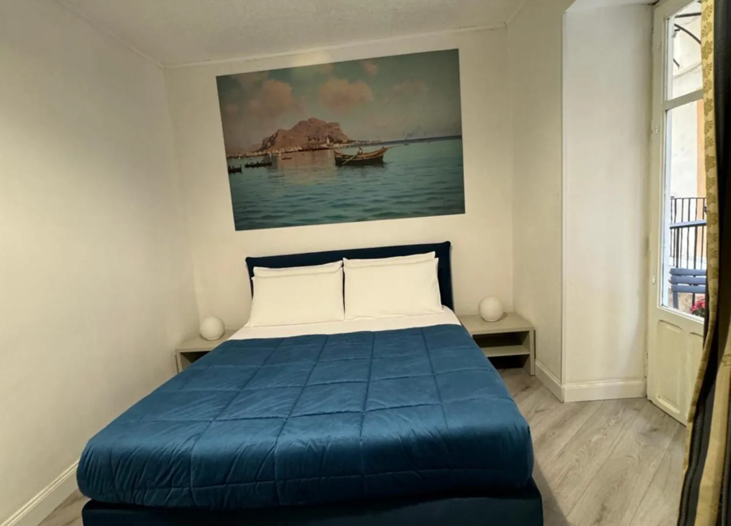 Caminneci Palace & Rooms Palermo 0*,  Italy